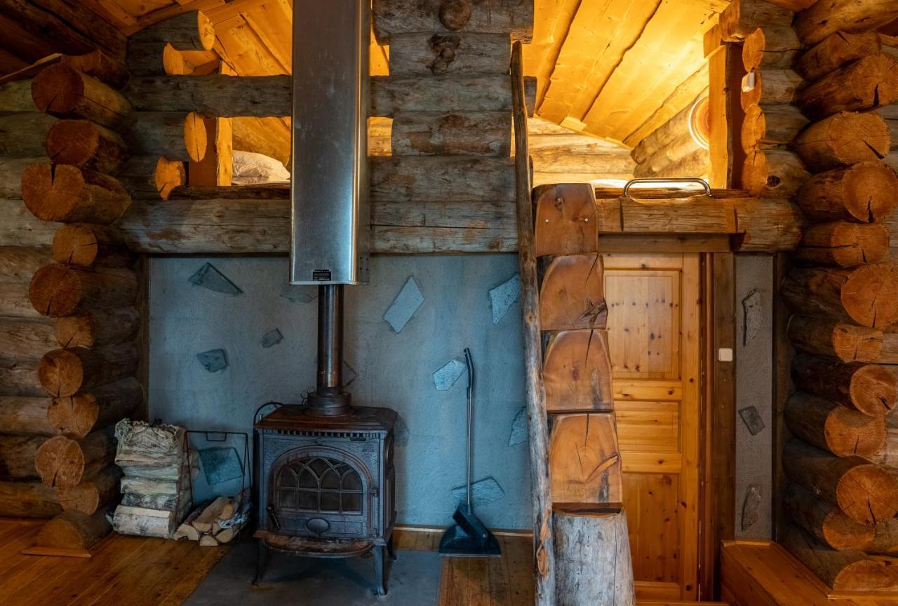 Arctic Log Cabins 萨利色尔卡 外观 照片